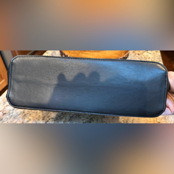 Steve Madden quilted purse. Like new. Gold hardware - Picture 14 of 15